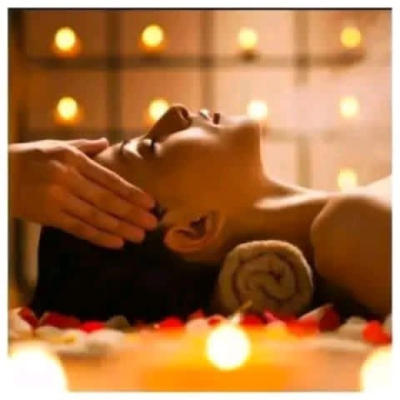 Massage therapist plus pussy sucking for women only